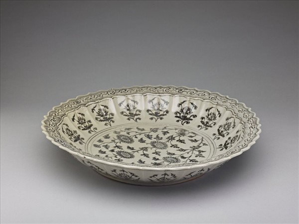 青花蓮花式大盤