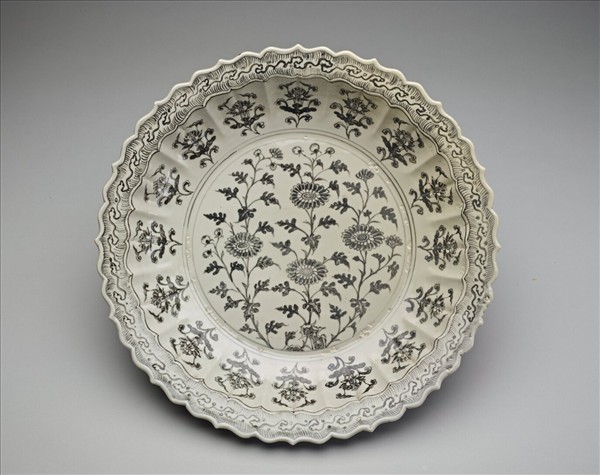 青花蓮花式大盤