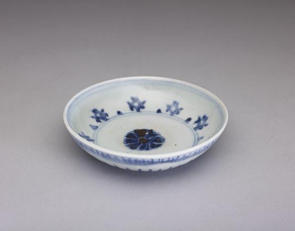 青花花卉紋碟
