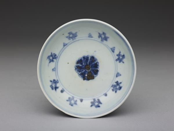 青花花卉紋碟