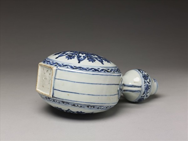 青花圖案花紋葫蘆形綬帶耳扁壺