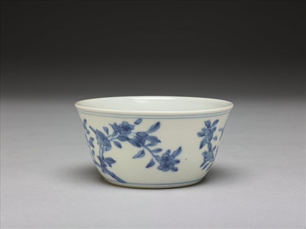 青花花鳥紋洗