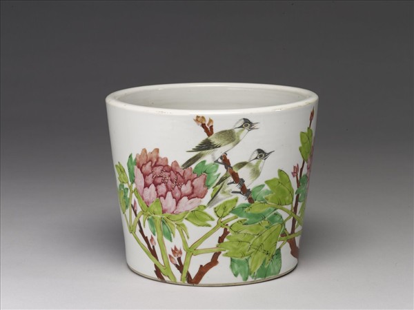 粉彩花鳥紋花盆