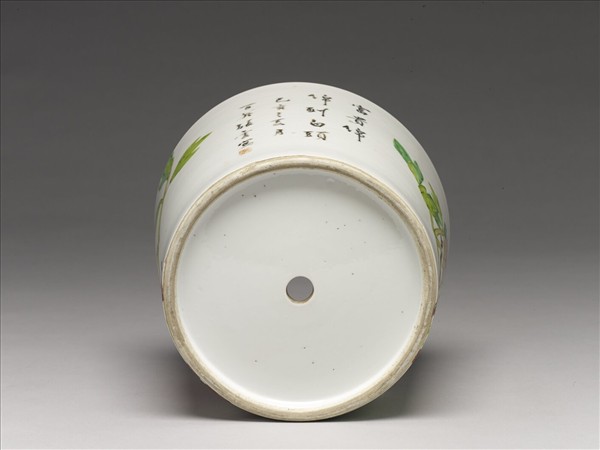 粉彩花鳥紋花盆