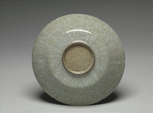 官窯 青瓷葵口盤