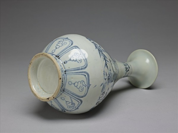 青花人物紋玉壺春瓶