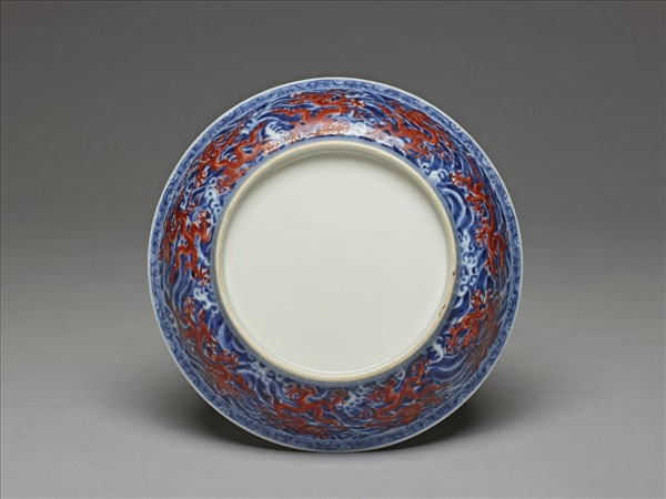 青花紅彩龍紋盤