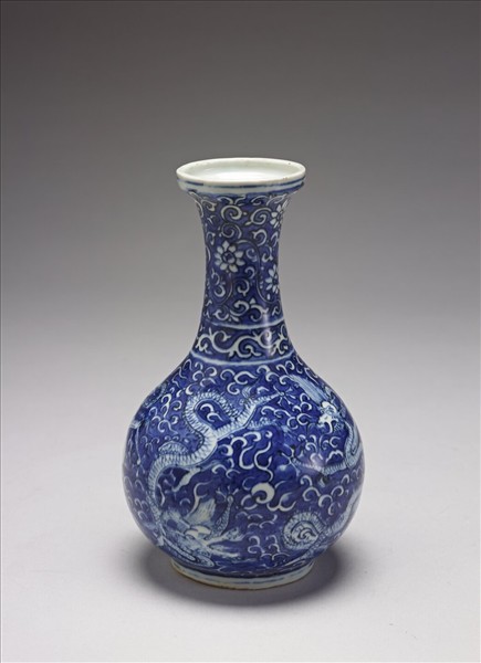 青花雲龍紋瓶