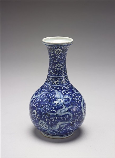 青花雲龍紋瓶