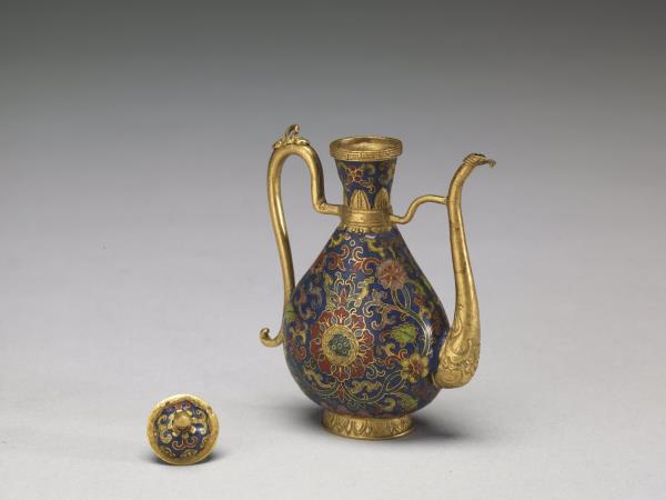 掐絲琺瑯番蓮紋執壺- 故宮