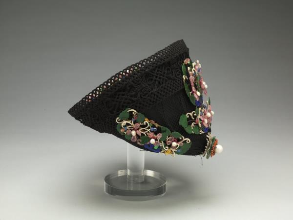 嵌珠寶翠玉花卉鈿子