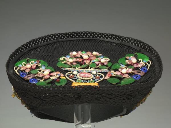 嵌珠寶翠玉花卉鈿子