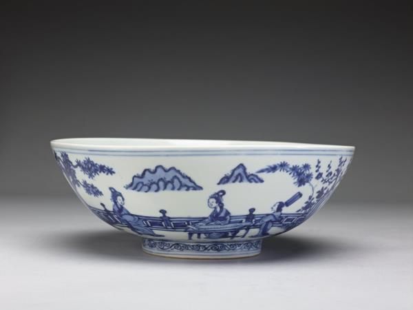青花仕女四藝圖碗