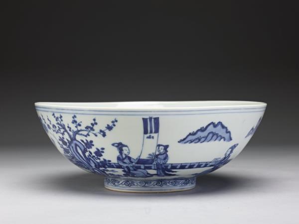 青花仕女四藝圖碗