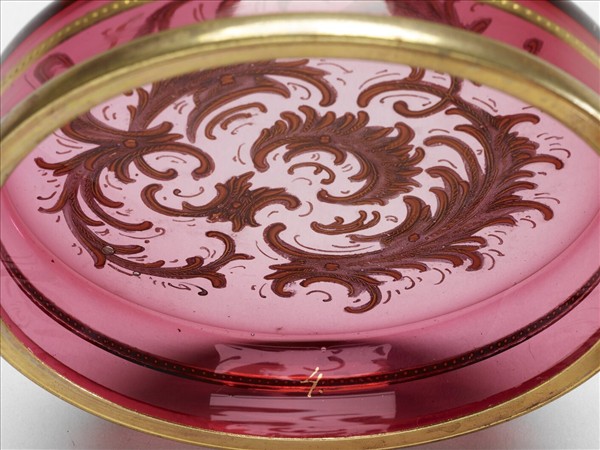 西洋玻璃花草紋盒