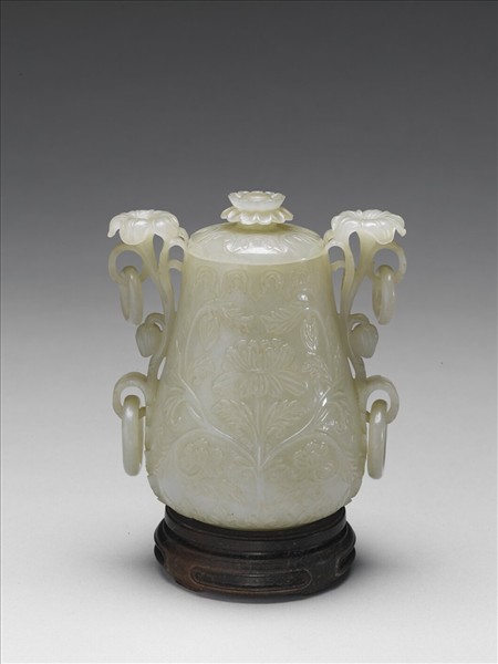 玉番花雙耳四環尊