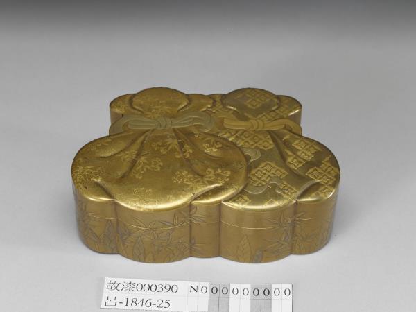 竹唐草蒔繪雙袋盒