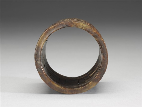 玉鏤雕回紋卮形薰具