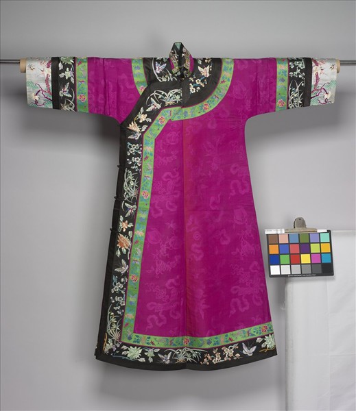 暗花紫紅緞襯衣