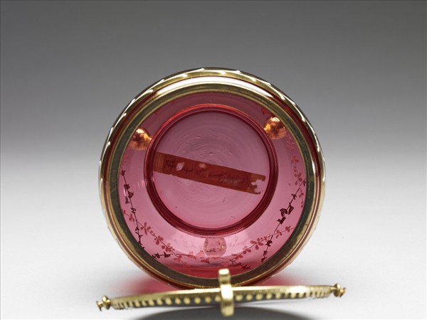 西洋玻璃花草紋盒