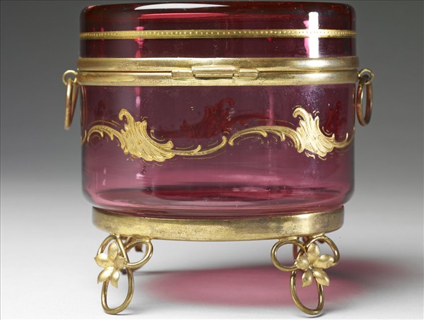 西洋玻璃花草紋盒