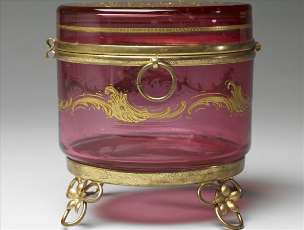 西洋玻璃花草紋盒