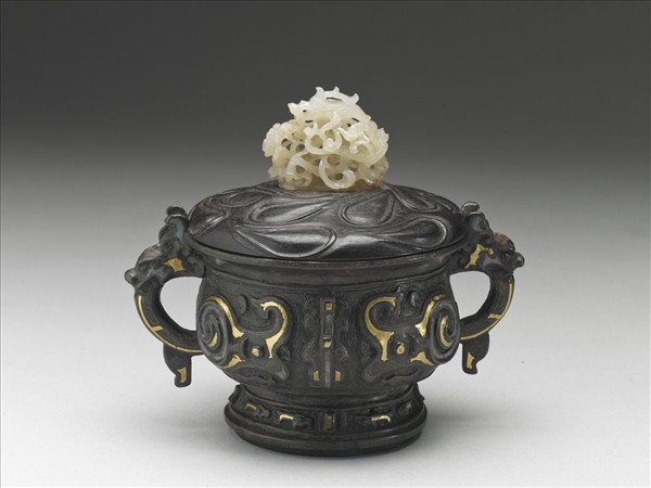 嵌金銀蝸身獸紋簋