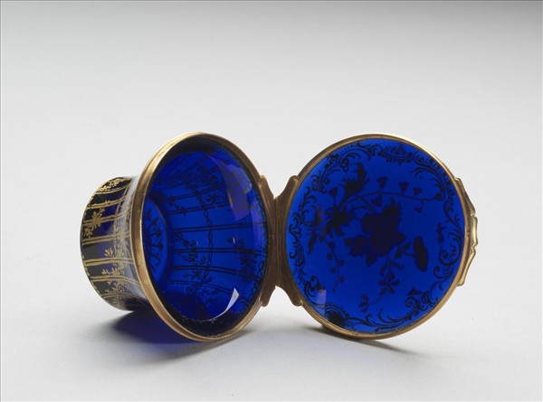 深藍玻璃描金畫琺瑯盒