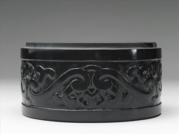 玻璃花卉紋圓盒