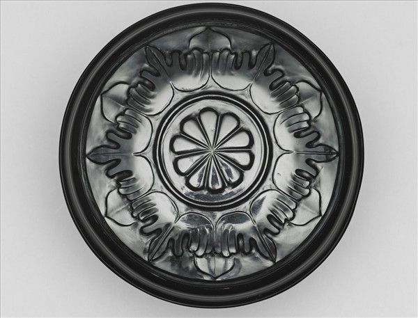 玻璃花卉紋圓盒