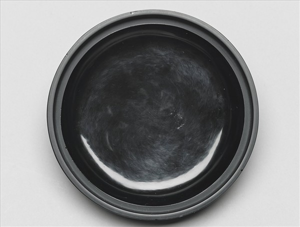 玻璃花卉紋圓盒