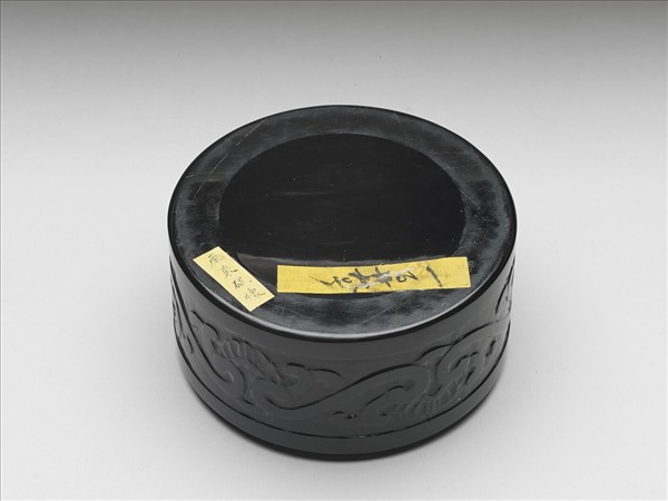 玻璃花卉紋圓盒