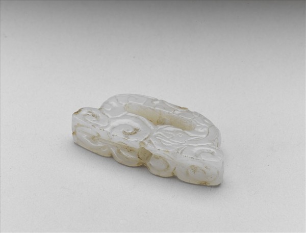 玉螭紋飾件