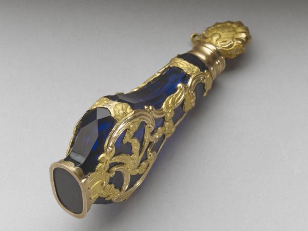 鑲金藍色玻璃瓶