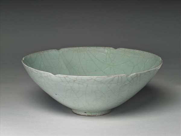 官窯 青瓷葵口碗