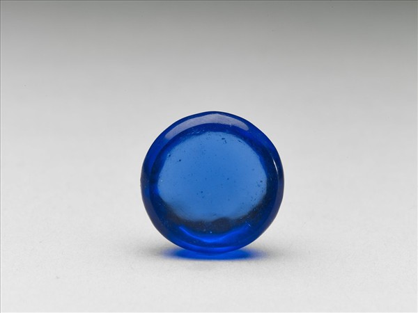 藍色玻璃棋子