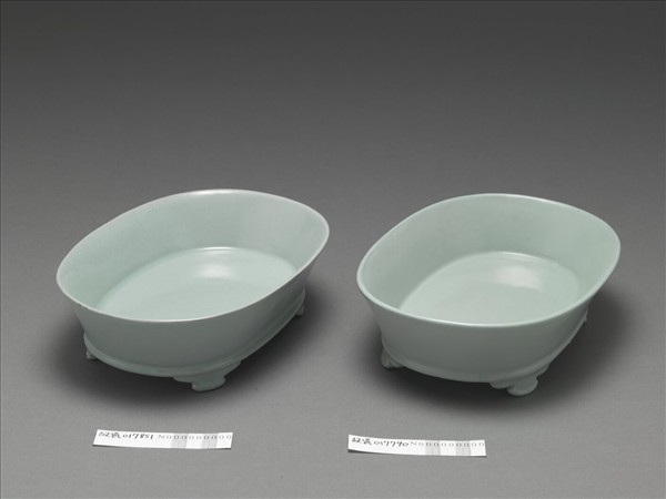 仿汝釉青瓷水仙盆