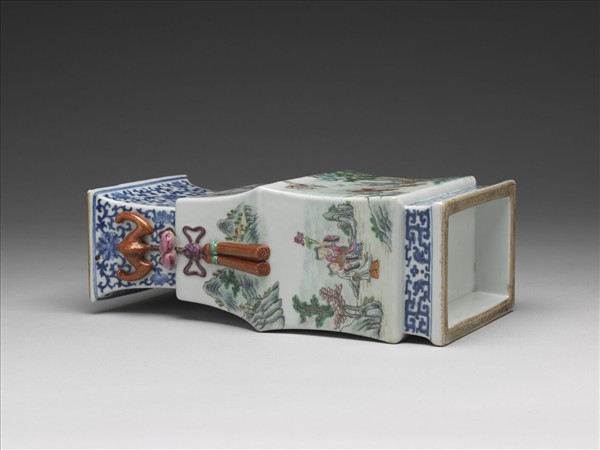 青花粉彩八仙祝壽圖瓶