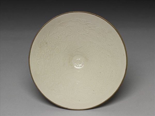 定窯 白瓷印花雲鳳紋笠式碗