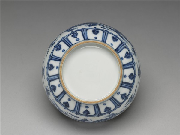 青花雙龍戲珠碗