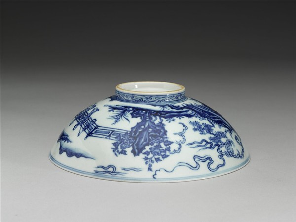 青花山水仕女圖碗