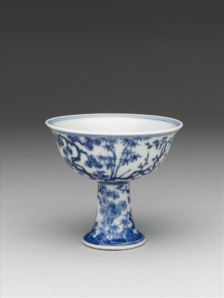 青花歲寒三友圖高足杯