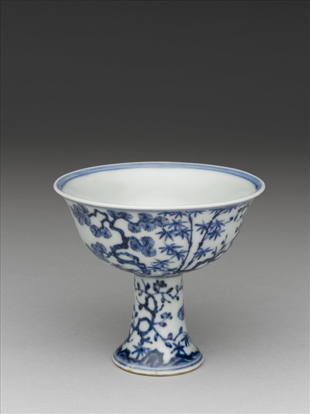 青花歲寒三友圖高足碗