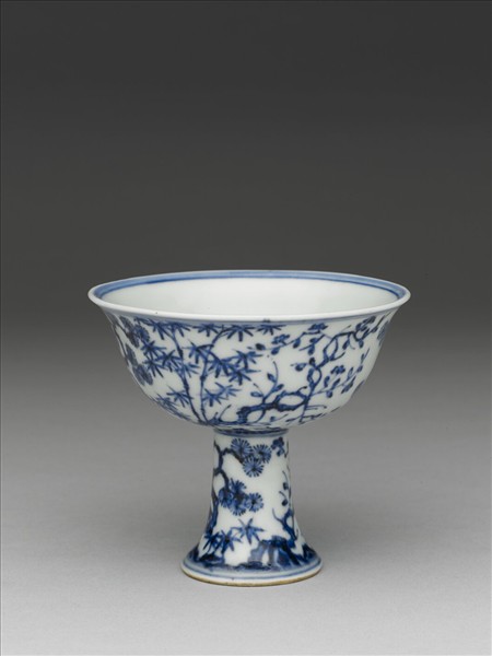 青花歲寒三友圖高足碗