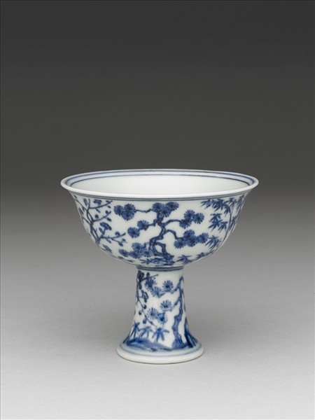 青花歲寒三友圖高足碗