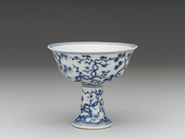 青花歲寒三友圖高足碗