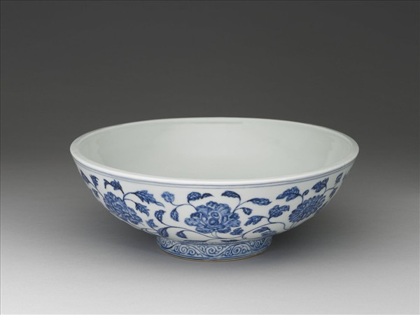 青花四季花卉紋碗