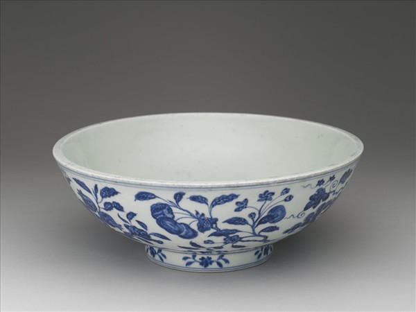 青花花果紋碗