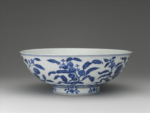 青花花果紋碗