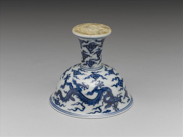 青花雲龍紋高足杯